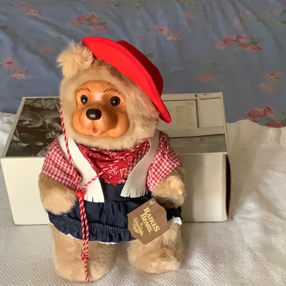 Robert Raikes bear - Picture 2 of 5
